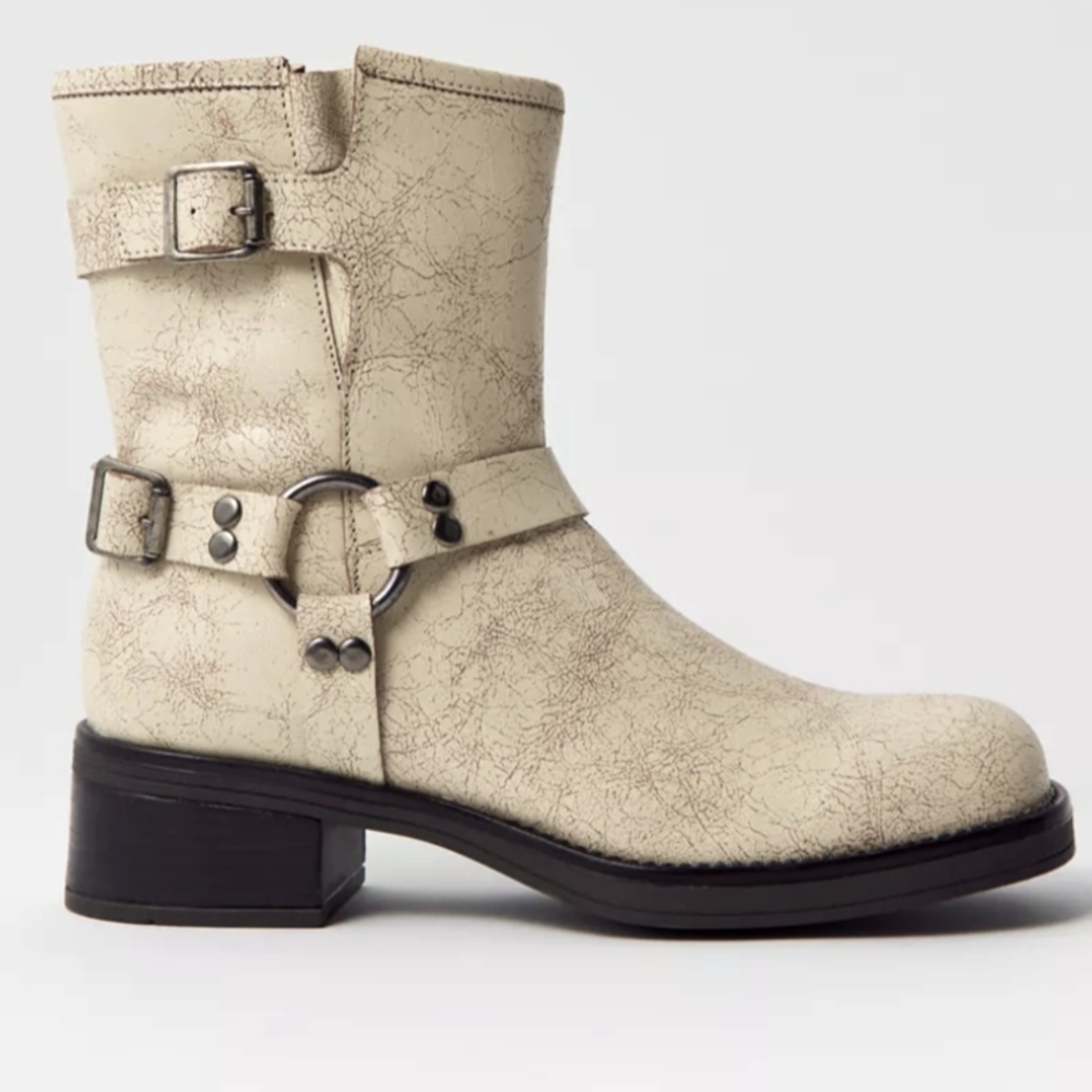 NWT NIB Steve Madden Girl Brixton White Cream Moto Boot Heel Harness 10 Womens